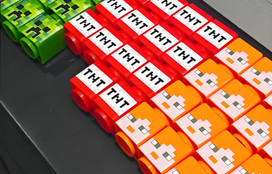 在積木上打印用什么機(jī)器設(shè)備？